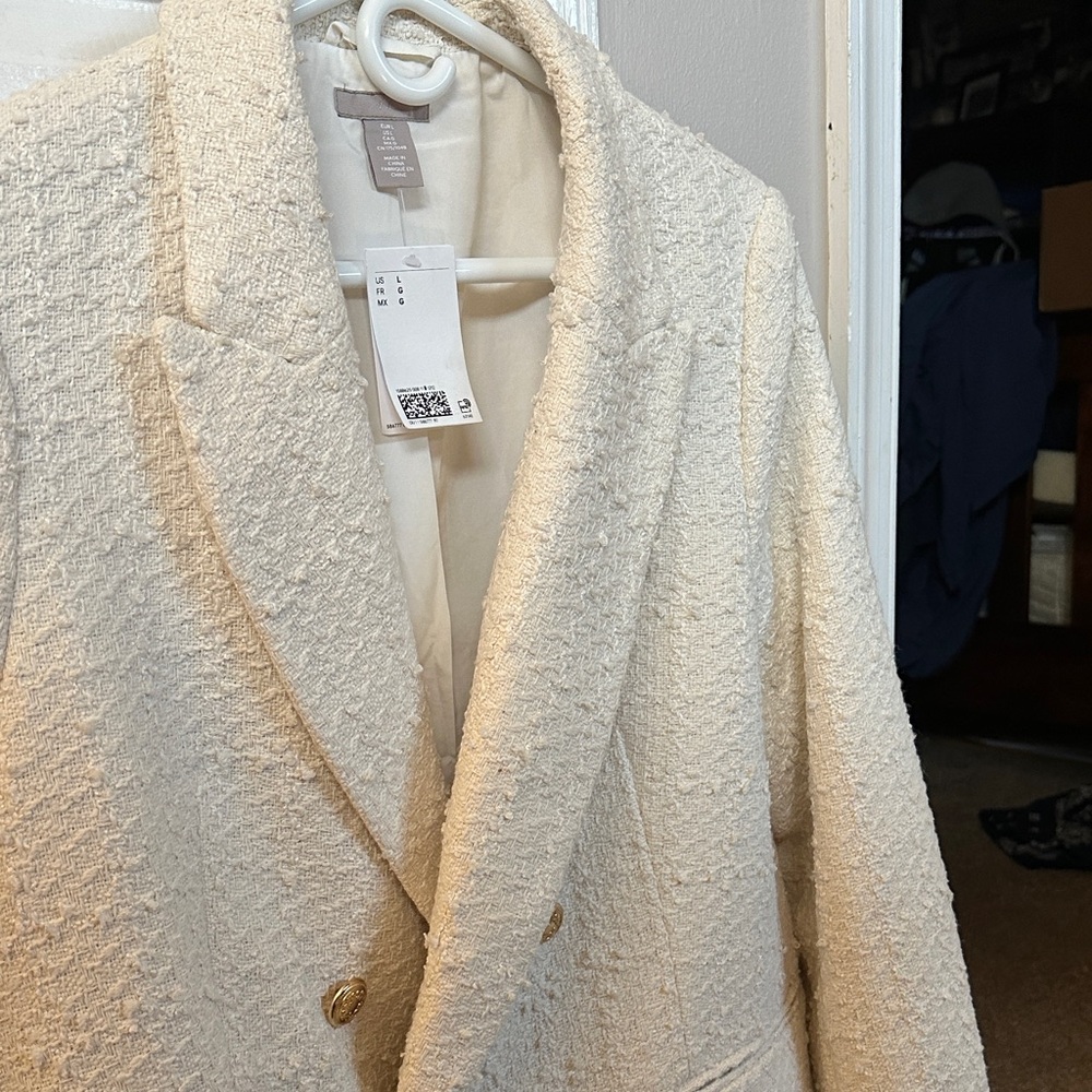 H & M Elegant  Cream Textured Women's Blazer Brand New